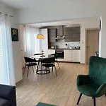 Aurora Appartement *