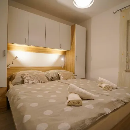 Apartment Aurora