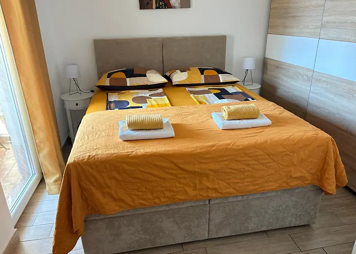 Aurora Appartement *