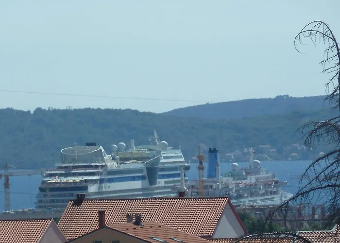 Aurora Appartement *