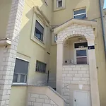 Aurora Apartment