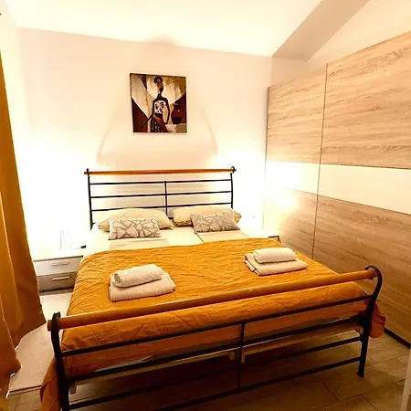 Aurora Apartment Zadar