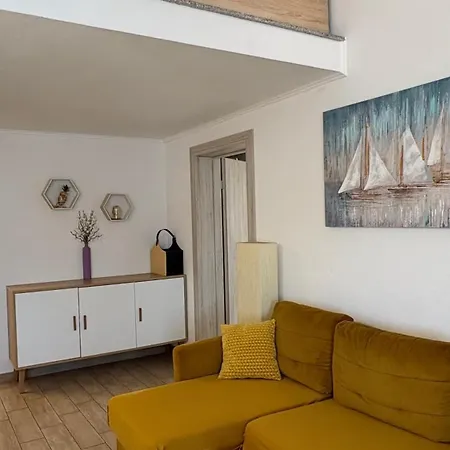 Apartment Aurora